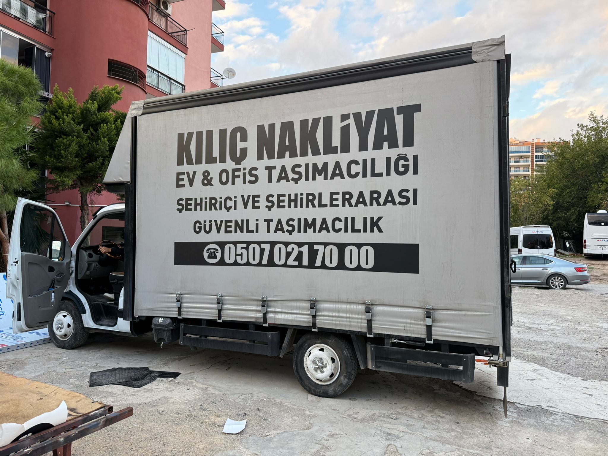 Araç Folyo Kesim & Uygulama